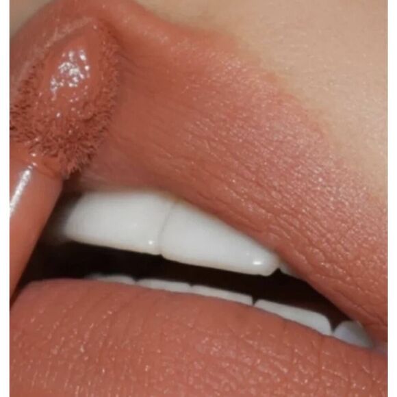 NIB Colourpop Disney Hocus Pocus Makeup Lip Creme In Shade Calming Circle - Picture 4 of 8